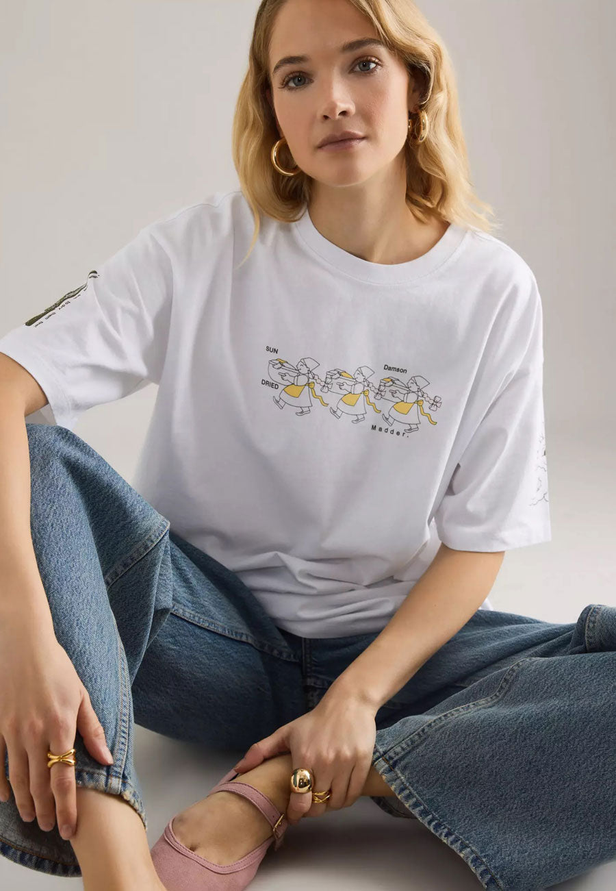 Damson Madder Sundried Washing Line Boyfriend Tee White
