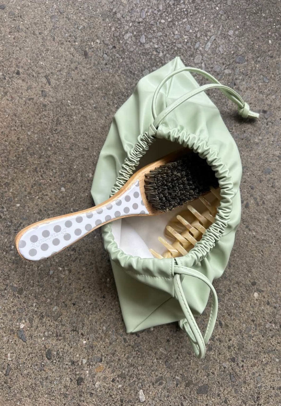 Buttermilk Accessories Benny Boar Bristle Brush Chia Pudding