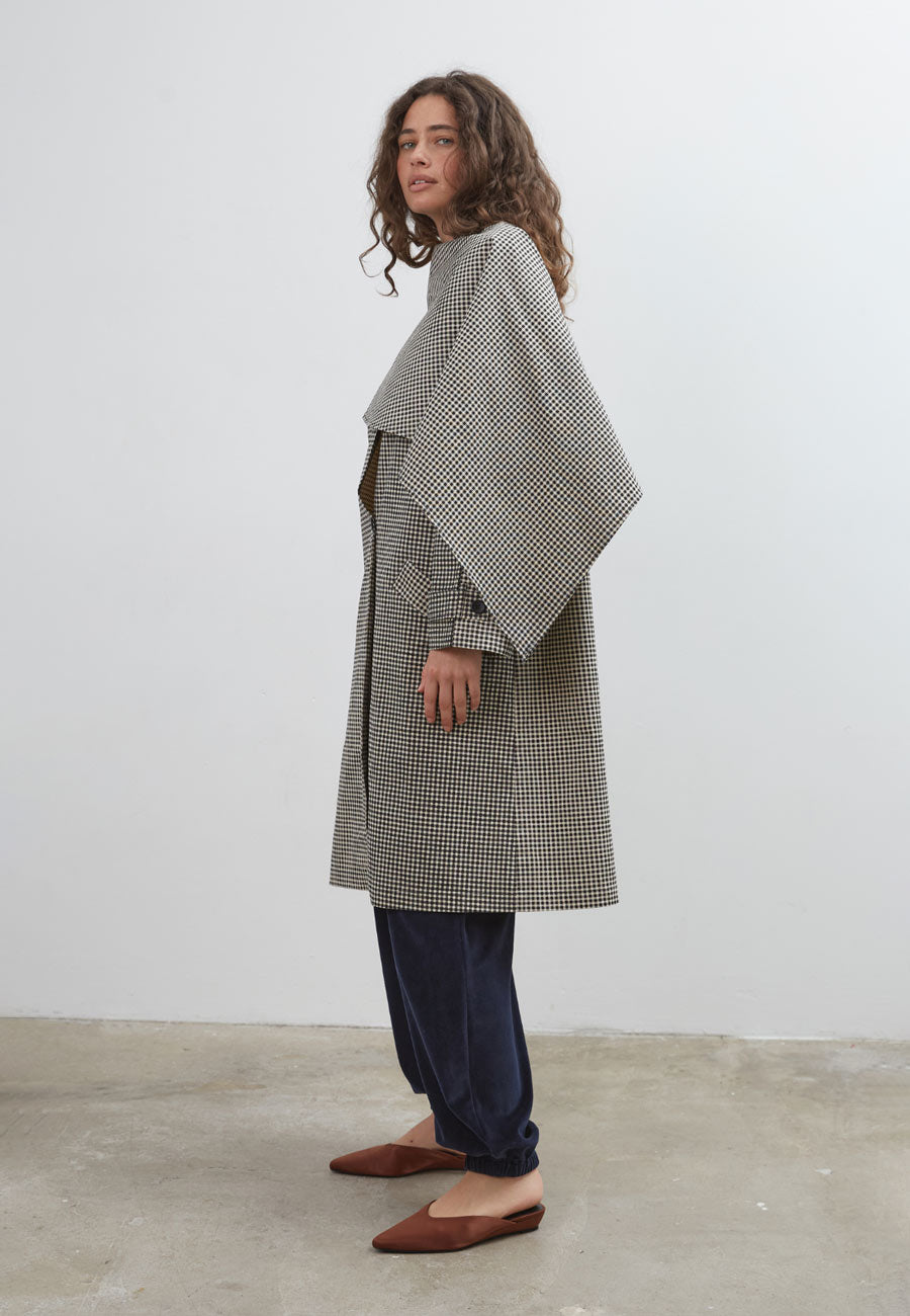 Commonplace Lady Gingham Trench