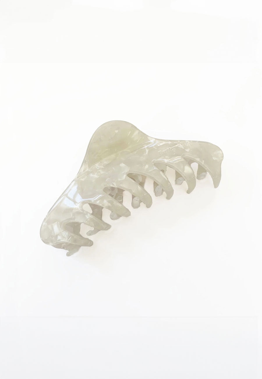 Buttermilk Accessories Georgia Clip Classic Pearl