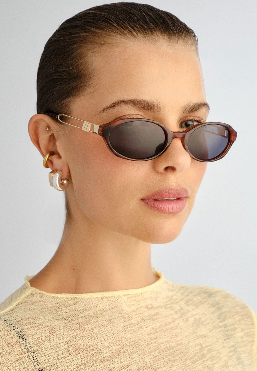 Le Specs Lunita Dark Tort