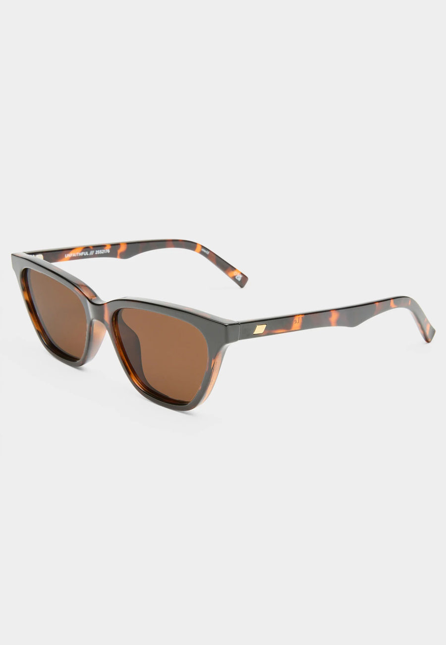Le Specs Unfaithful Tort