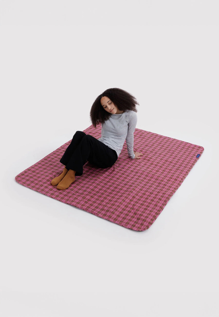 Baggu Puffy Picnic Blanket Azalea Pink Tartan