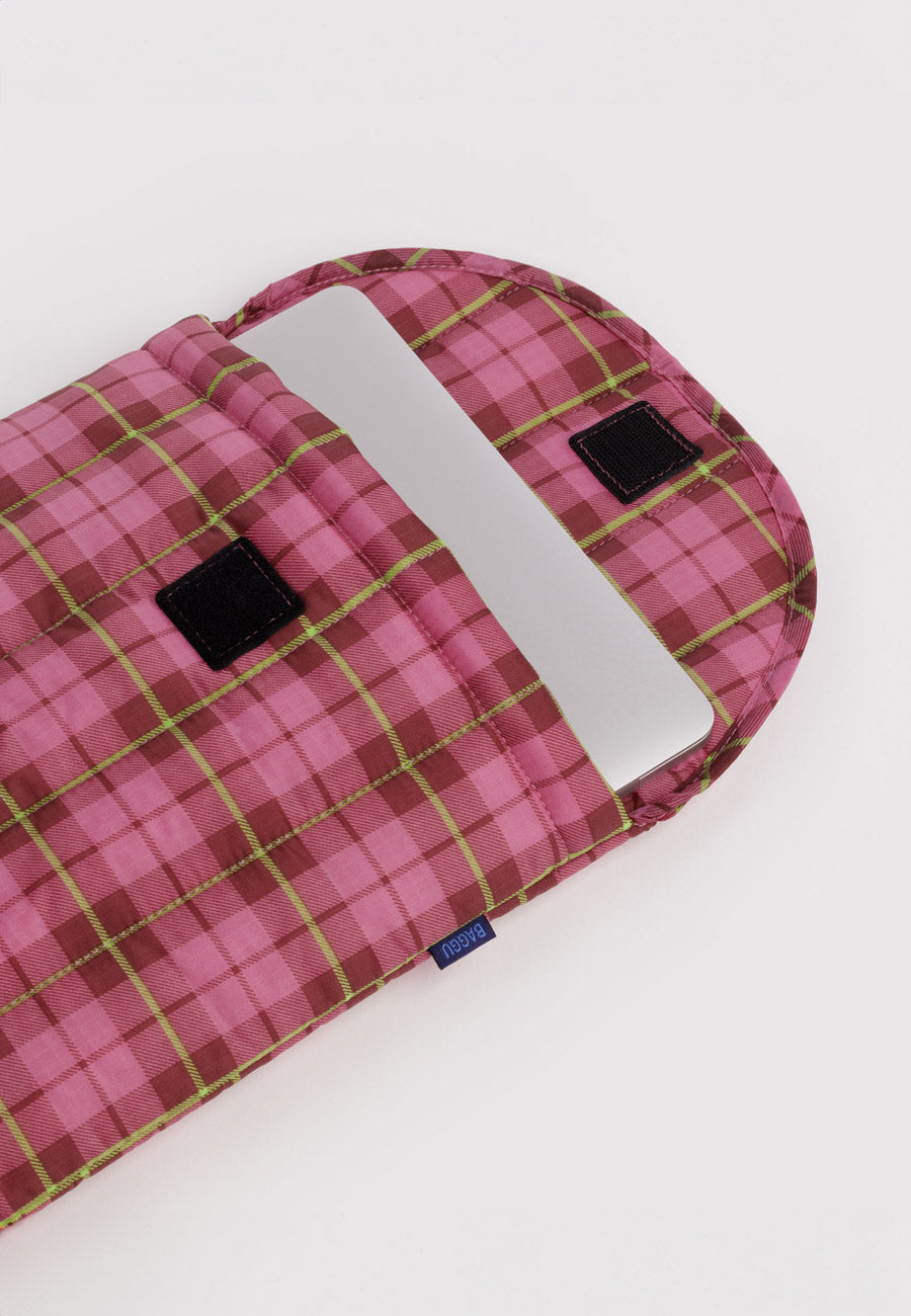 Baggu Puffy Laptop Sleeve Azalea Pink Tartan 13/14"