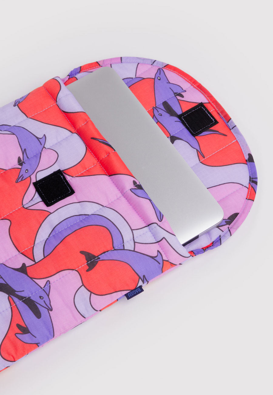 Baggu Puffy Laptop Sleeve Dolphins 16"