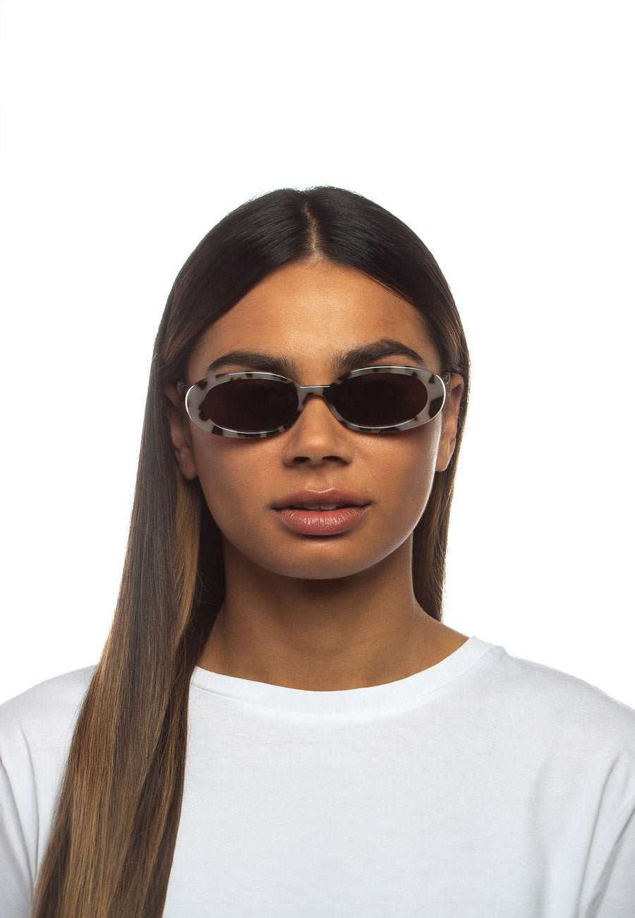 Le Specs Outta Love Cookie Tort
