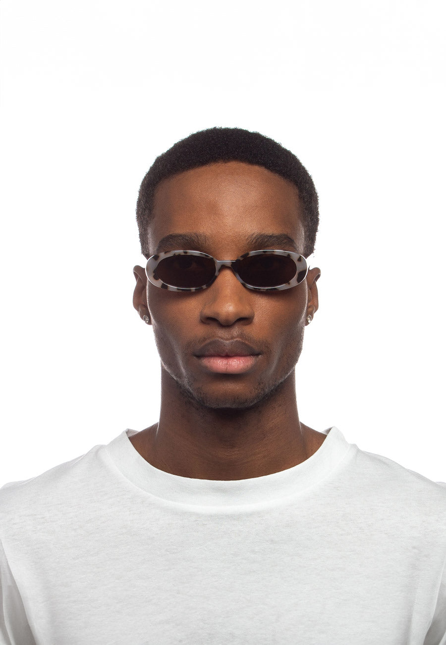 Le Specs Outta Love Cookie Tort